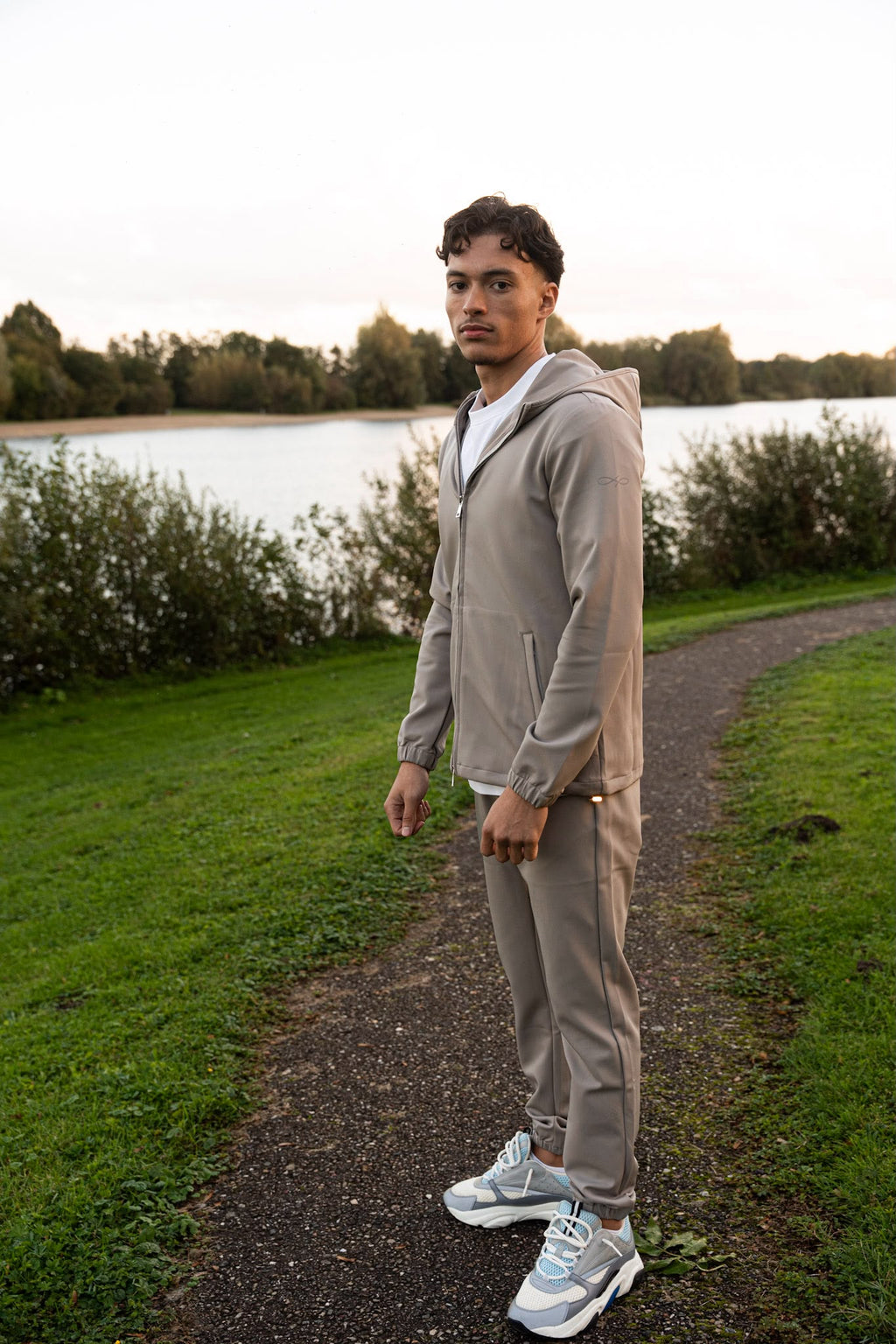 Tech Suit grey